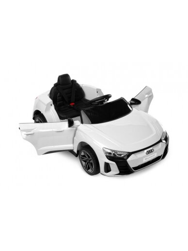 Elektromobilis Toyz AUDI RS ETRON GT WHITE 3