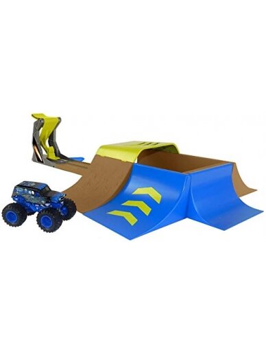 MONSTER JAM trasos konstrukcijų rinkinys su visureigiu 1:64 Basic  Stunt, 6045029 2