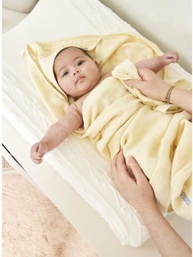 Muslin towel for baby, 80x80cm, Meyco Baby (Uni soft yellow) 2